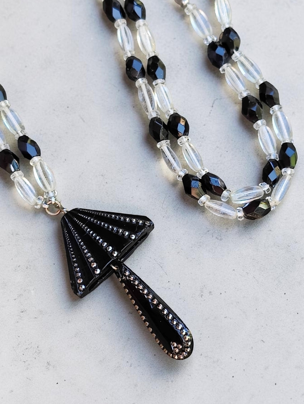 Antique Art Deco Glass Necklace